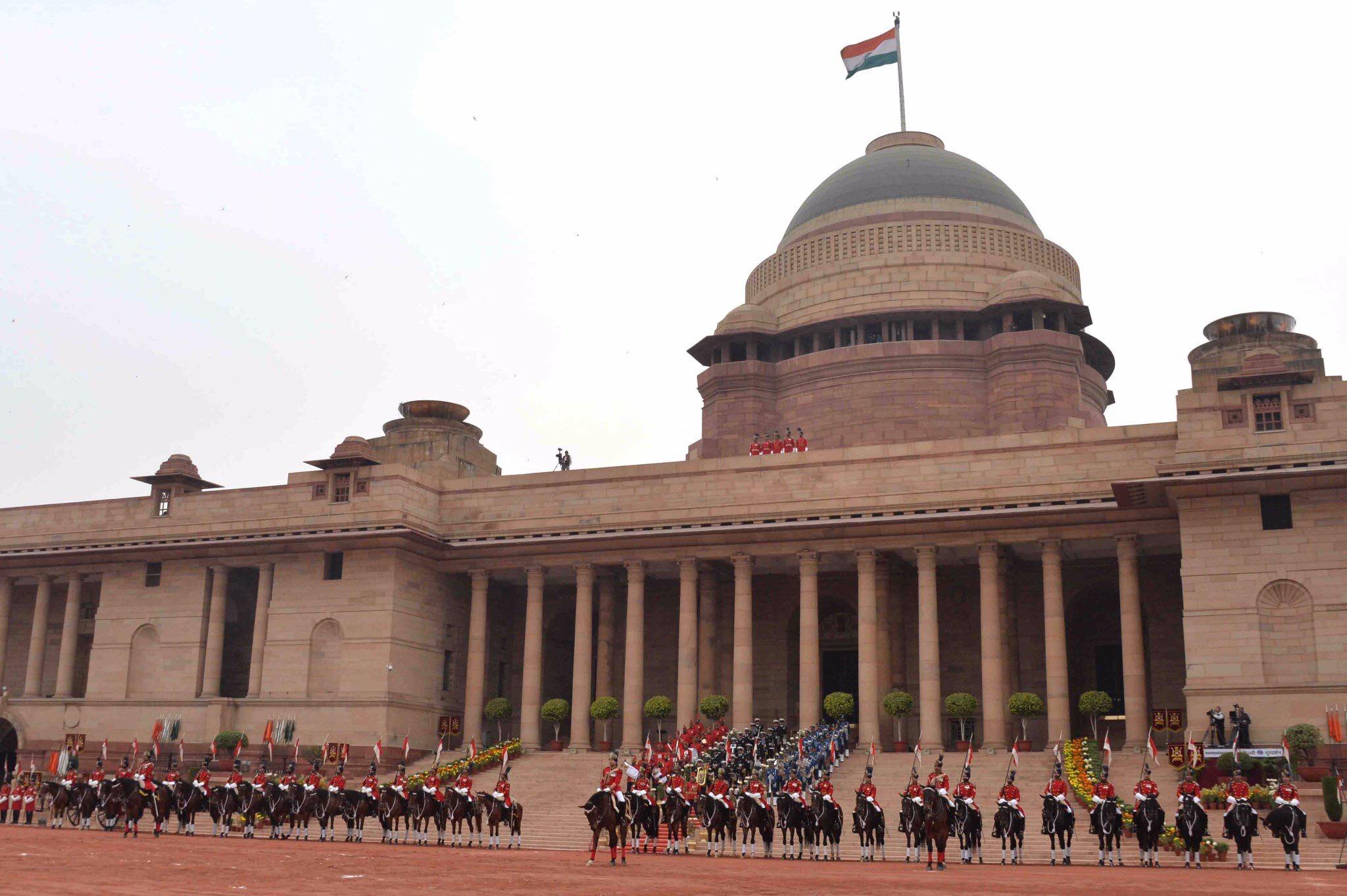 राष्ट्रपति चुनाव: नामांकन दाखिल करने की प्रक्रिया आज से शुरू; पात्रता मानदंड पर एक नज़र और यह कैसे किया जाता है